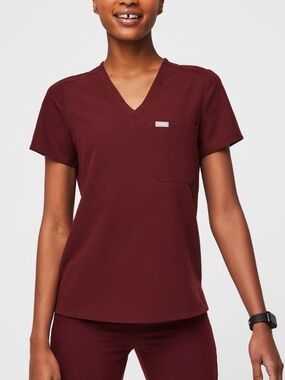 Figs Women’s V-Neck Scrub Top in Burgundy (SEE DESCRIPTION)